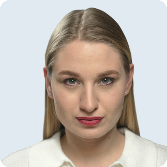 Фролова Наталья-Менеджер по работе с клиентами